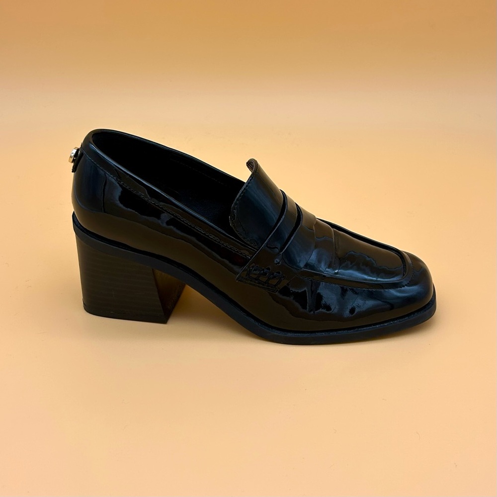 Marc Fisher - Woman’s Black Leather Kchris Loafer